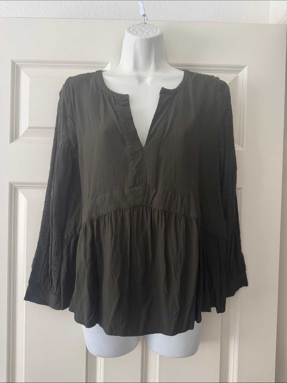 Loft Olive Green Womens Peasant Blouse - Lightweight Long Sleeve Top size M